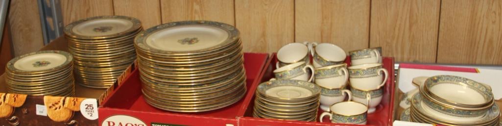 Lot of 100 Lenox Autumn Presidential Collection Dinnerware Fine Porcelain China (1 of 5)