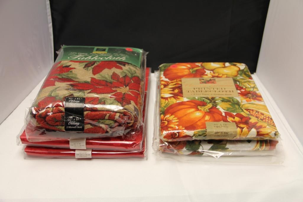 New in the packages Lot of 5 Holiday Tablecloths Linens Lenox Holly & Berry Christmas, Fall harvest (1 of 5)