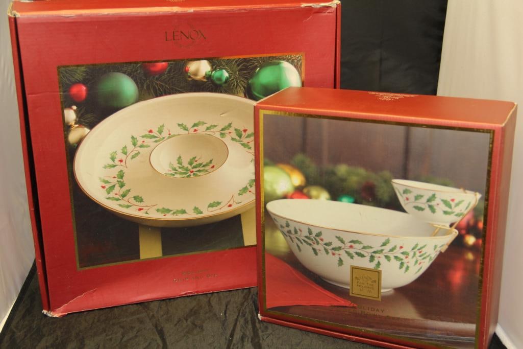 2 Lenox Holiday CHRISTMAS Serving Pieces IN ORIGINAL BOXES Chip & dip & tiered 2 bowl Serving (1 of 5)