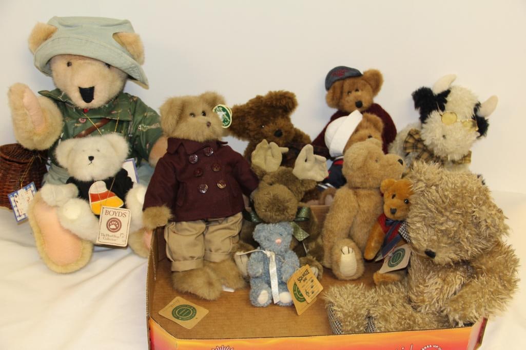 Large Lot of Teddy Bears Vanderbear, Boyd's Bearington (1 of 3)