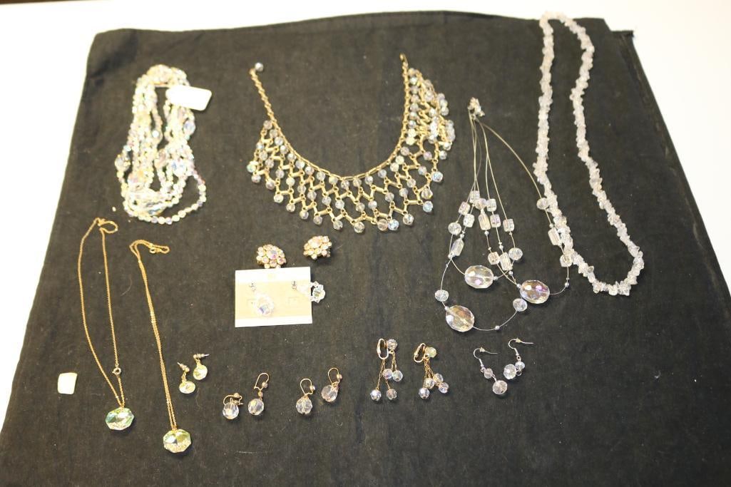 Large 13 Piece Lot of Vintage Retro Costume Jewelry Necklaces & Earrings AB crystal (1 of 10)