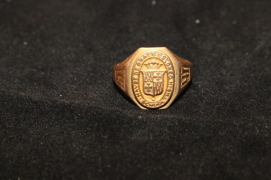 1941 Havre DeGrace College Ring 10kt gold 5.11 grams : Stamped 10kt. Ring size 7.25 Initials engraved inside. LOOK AT ALL PICTURES FOR DETAILS ON EACH PIECE. FROM A MASSIVE ESTATE COLLECTION Many pieces unworn.