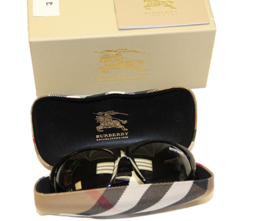 NEW DESIGNER BURBERRY Black SUNGLASSES in case & box All papers (1 of 11)