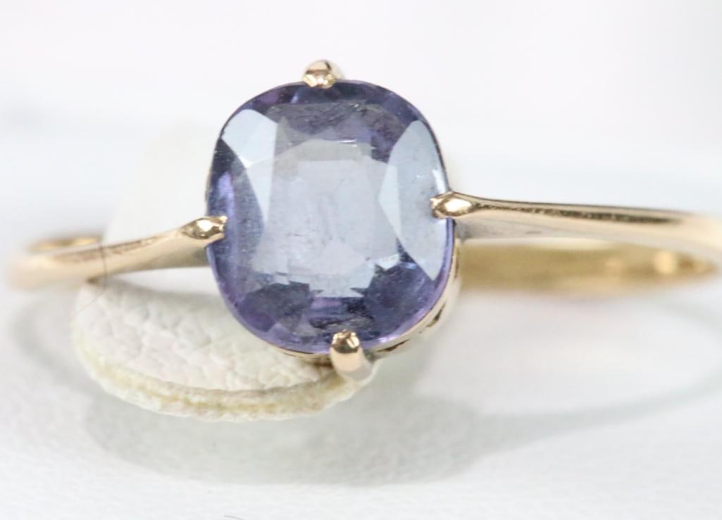 LUXURY ESTATE Vintage 18kt  gold ladies amethyst solitaire ring (1 of 8)