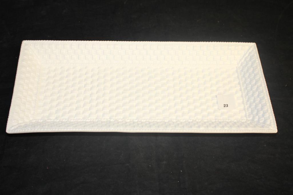 NEW Tiffany & Co. large white "Tiffany Weave" Serving plate Pottery Ceramic signed (1 of 4)