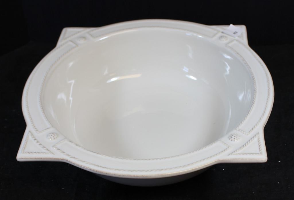 NEW Juliska large white w/ patina B&T French Panel serving bowl. Made in Portugal: 13 1/2" diameter, 4" high. white w/ patina B& T French panel serving bowl. Made in Portugal.
