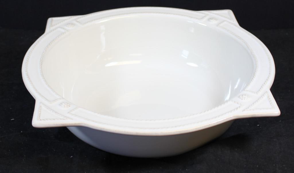 NEW Juliska large white w/ patina B&T French Panel serving bowl. Made in Portugal: 13 1/2" diameter, 4" high. white w/ patina B& T French panel serving bowl. Made in Portugal.