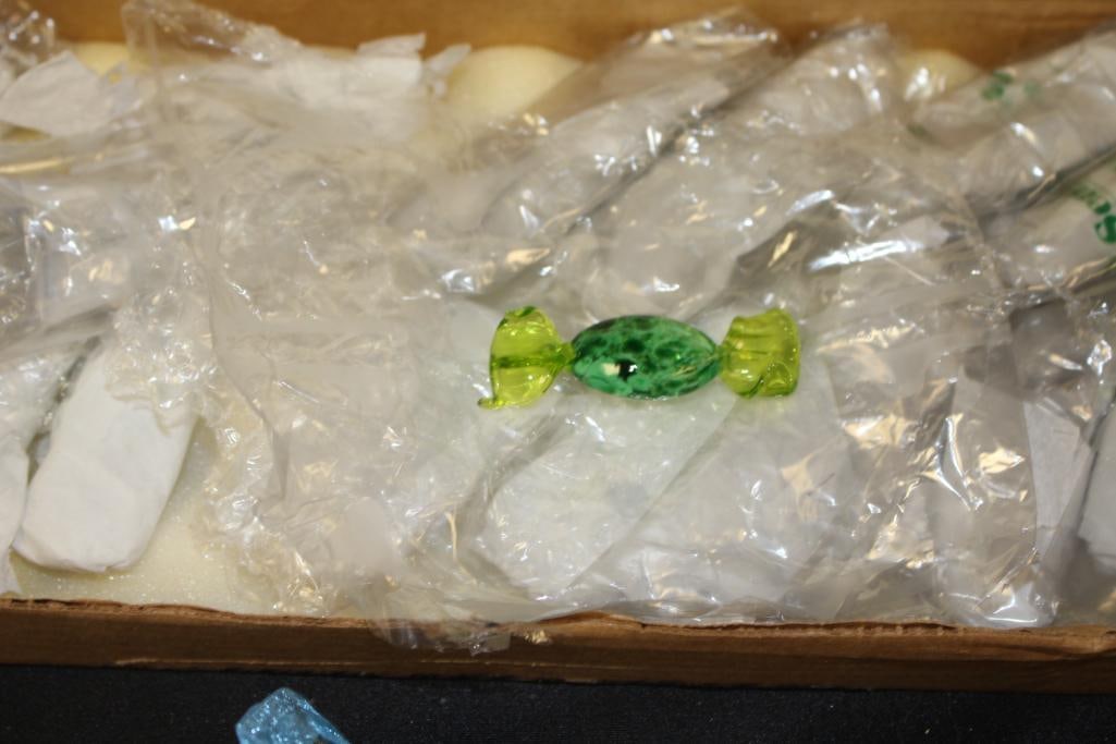 NEW lot of 24 Murano glass candies (1 of 10)