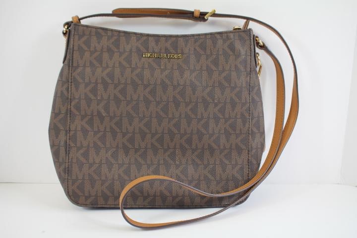 NEW Michael Kors Messenger Bag (1 of 7)