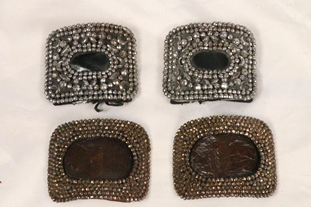 Vintage Antique beaded shoe clips (1 of 2)