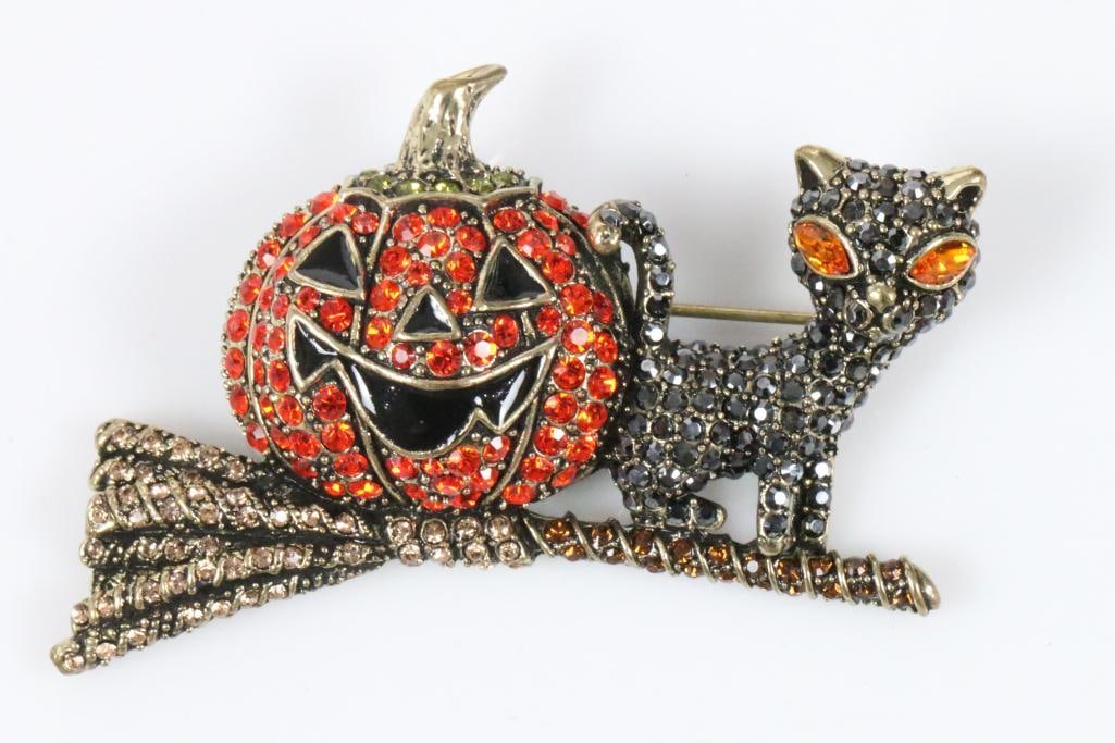 NEW Designer Heidi Daus  lack Cat Broomstick Pumpkin Halloween Brooch (1 of 5)