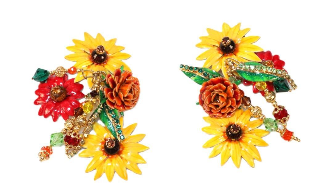 LUNCH AT THE RITZ 24 Kt gold plated Lilies Floral Clip earrings (1 of 6)