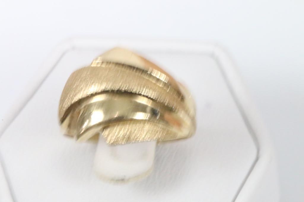 14kt gold gold modern design ring size 6.5 . Weighs 3.24 grams (1 of 4)