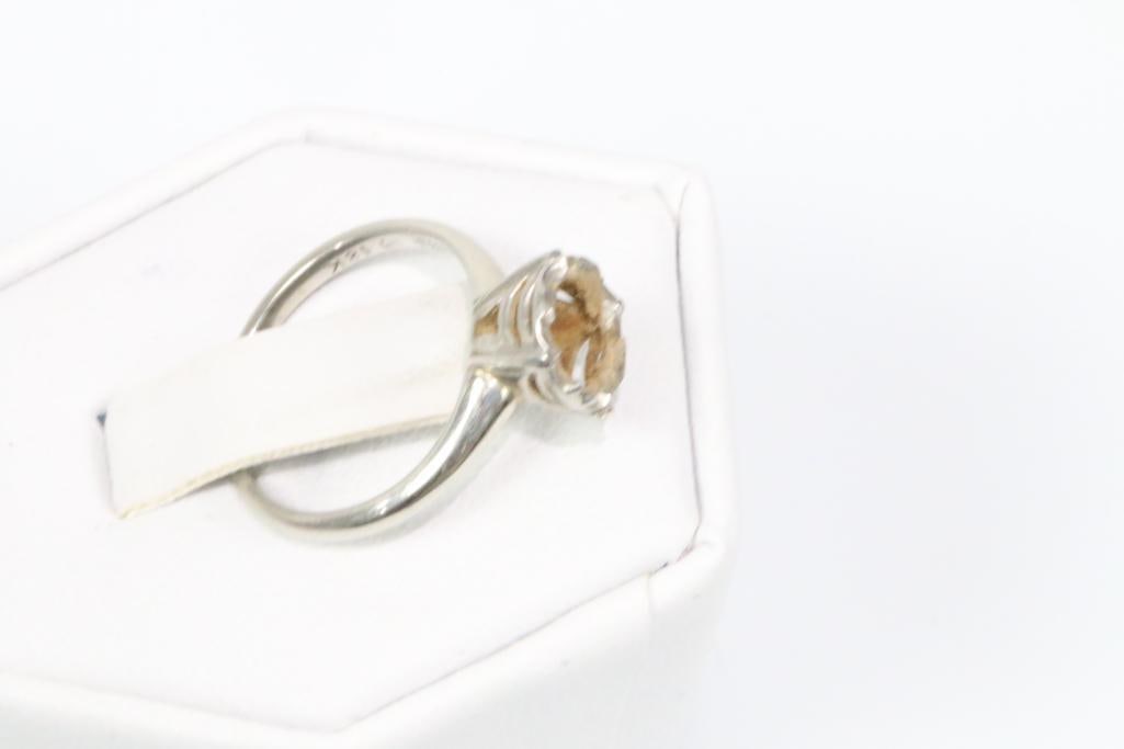 18kt gold Antique Engagement Solitaire ring setting. 2.7 grams (1 of 5)