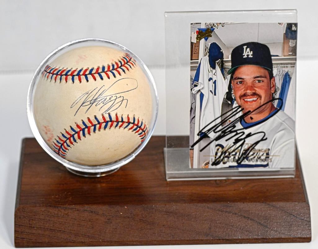 Mike Piazza Los Angeles Dodgers Autographed Baseball on Stand with Card - Blue Ink - Hall of Fame (1 of 5)