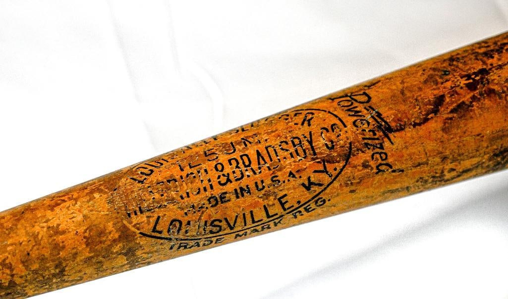 Louisville Slugger: This rare and highly coveted AUTHENTIC collector's Bat Louisville Slugger by from represents a piece of Baseball History. This is a RARE opportunity to acquire your favorite player (s) historical mome