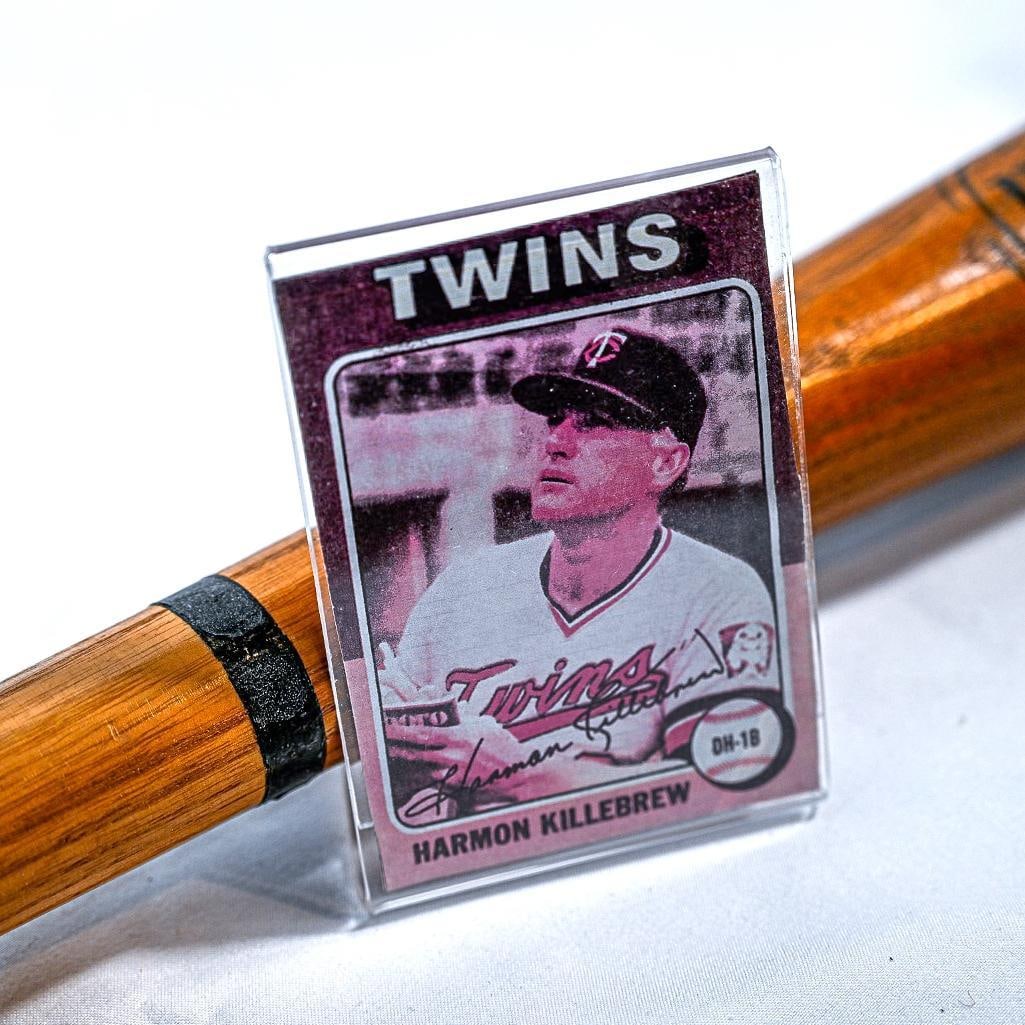 Harmon Killebrew Minnesota Twins Wilson A1360 Harmon Killebrew Chestnut - 35 Inch Bat - Hall of Fame: This rare and highly coveted AUTHENTIC collector’s Bat Wilson A1360 Harmon Killebrew Chestnut - 35 Inch Bat by Harmon Killebrew from Minnesota Twins represents a piece of Baseball History. This 