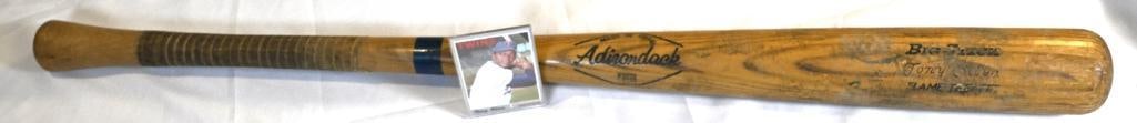 Tony Oliva Minnesota Twins Adirondack Big Stick - 35 Inch Bat - Hall of Fame plus card: This rare and highly coveted AUTHENTIC collector’s Bat Adirondack Big Stick - 35 Inch Bat by Tony Oliva from Minnesota Twins plus card represents a piece of Baseball History. This is a RARE oppo