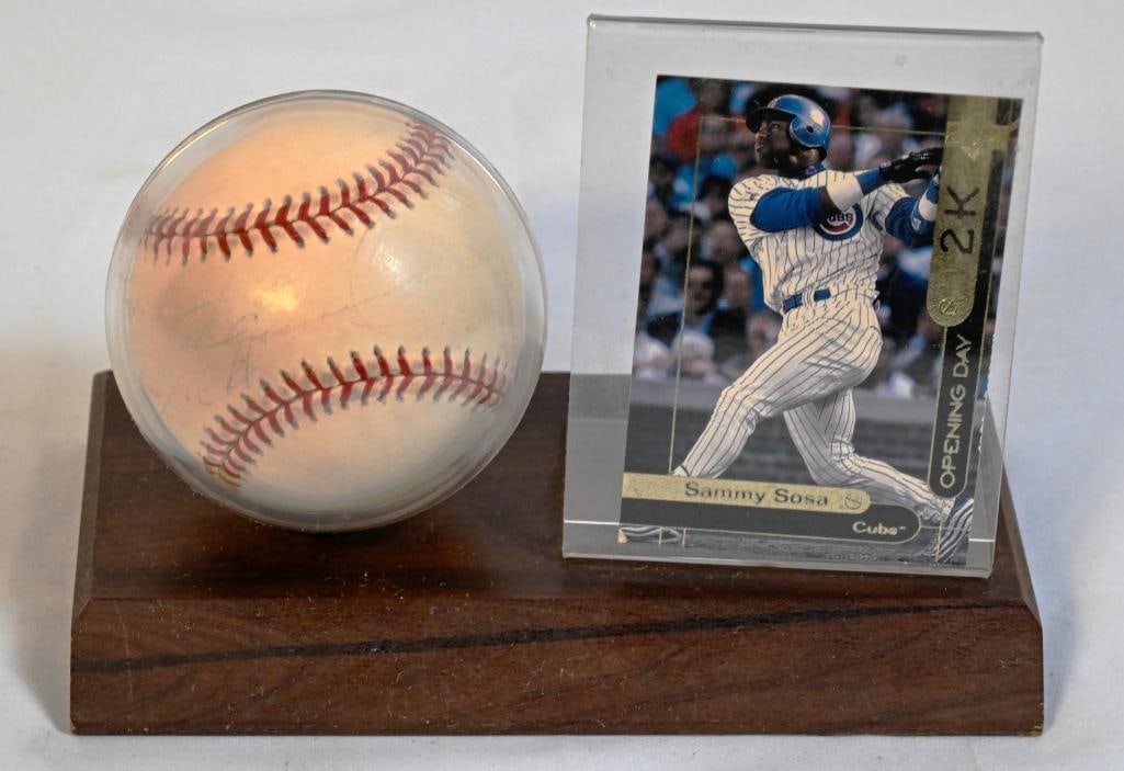 Sammy Sosa Chicago Cubs Autographed Baseball on Stand with Card - Gold Ink (1 of 7)