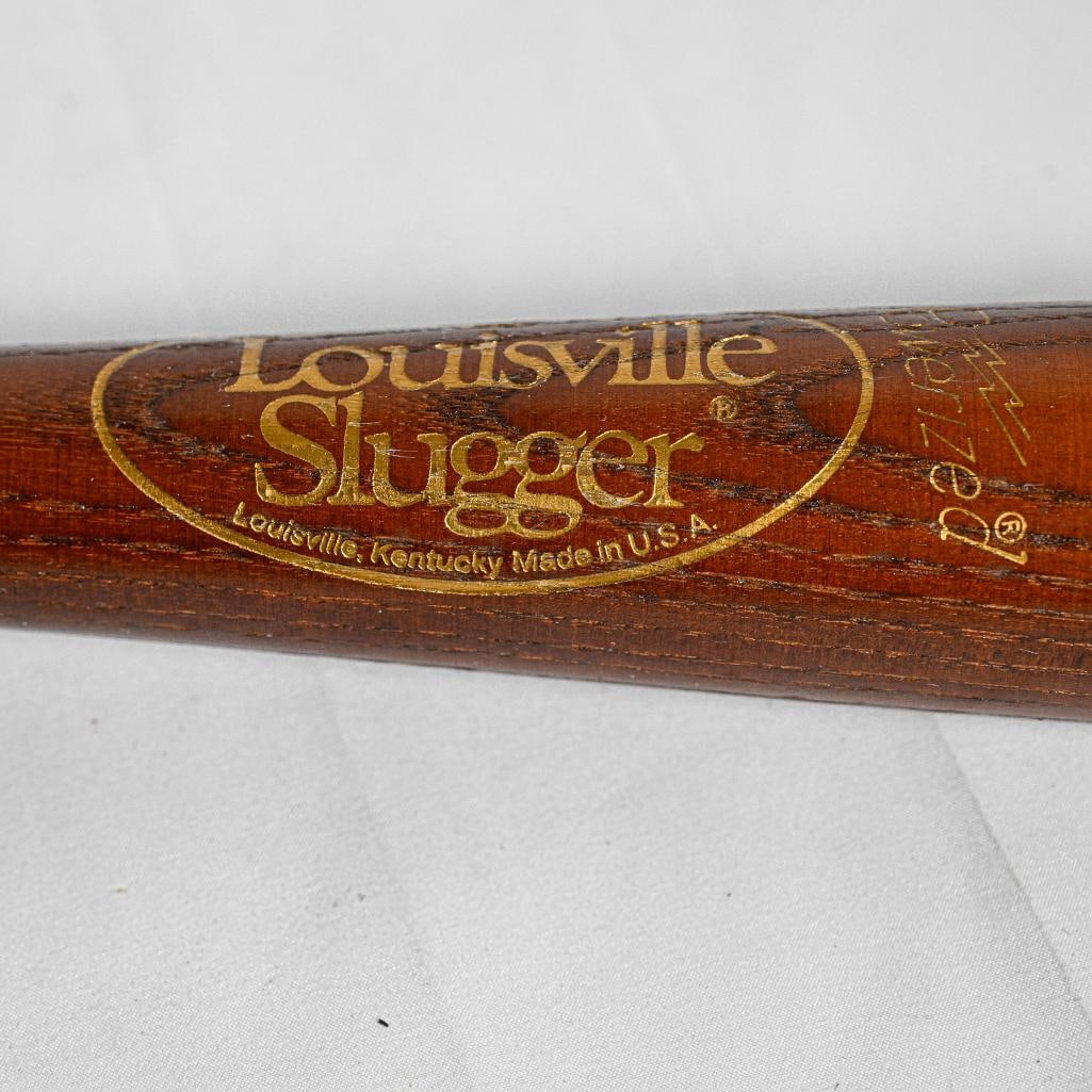 Darren Daulton Philadelphia Phillies Autographed Bat Signed Louisville Slugger 1992 NL RBI Champion : This rare and highly coveted AUTHENTIC collector’s autographed Bat Signed Louisville Slugger 1992 NL RBI Champion Limited Edition 599 of 750 Autographed by Darren Daulton from Philadelphia Phill