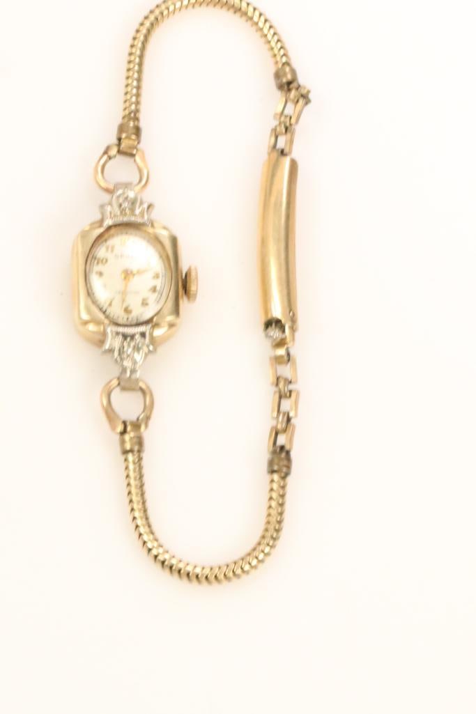 Vintage 14kt gold & diamond GRUEN ladies watch 10.7 grams (1 of 4)