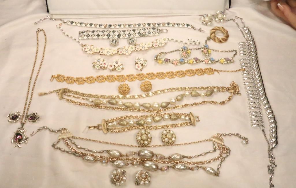Lot of VINTAGE Costume Jewelry: Huge lot of vintage costume jewelry, including earrings, necklaces, bracelets, some with crystals, enameled, and much more.
