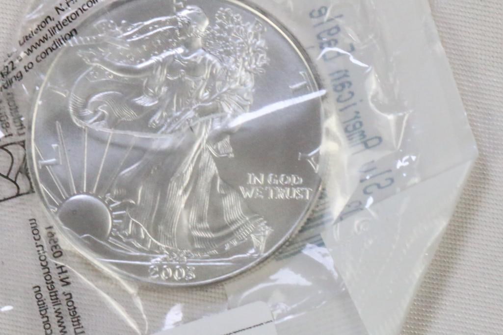 Uncirculated American silver Eagle Dollar coin 2003 (1 of 4)