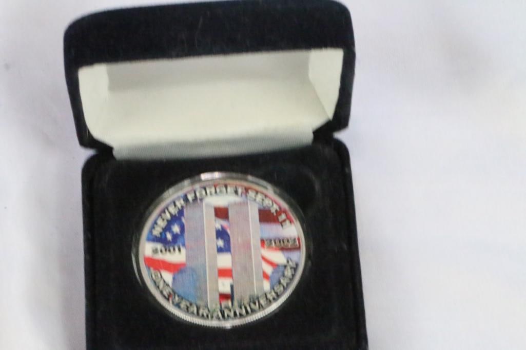 2011 NEVER FORGET SEPT. 11 ONE YEAR ANNIVERSARY Silver Dollar Coin (1 of 4)