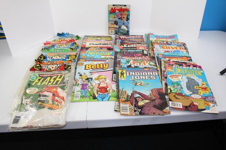 Lot of 99 Assorted DC & Marvel Comic Books from 80's & 90's, including Superman, Wonder Woman, and o (1 of 20)