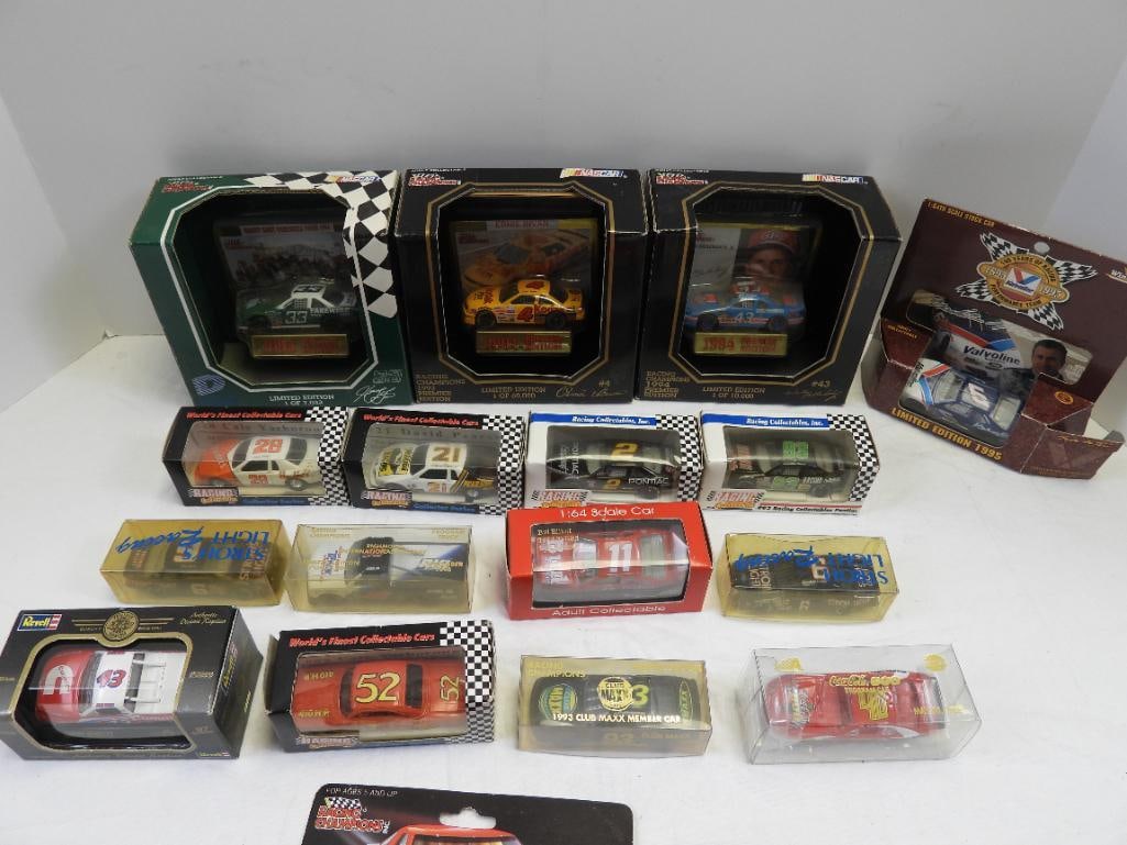 lot of 20 assorted diecast model stock cars, many in limited edition in boxes or display case : 20 assorted diecast model stock cars, including Bill Elliot, Many limited edition in boxes or display cases. See photos to view all items.