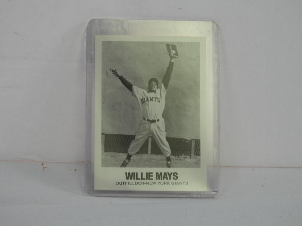 1977 TCMA Willie Mays NY Giants baseball card #8 (1 of 2)