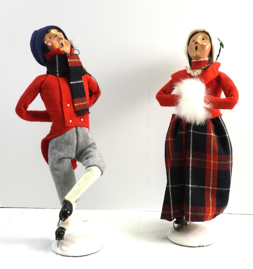 NEW Old stock Lot of 2 Byers Choice Ltd. Carolers, 1994: Lot of 2 Handmade SIGNED AND NUMBERED fancy plaid couple, "The Skaters", 13.5" tall