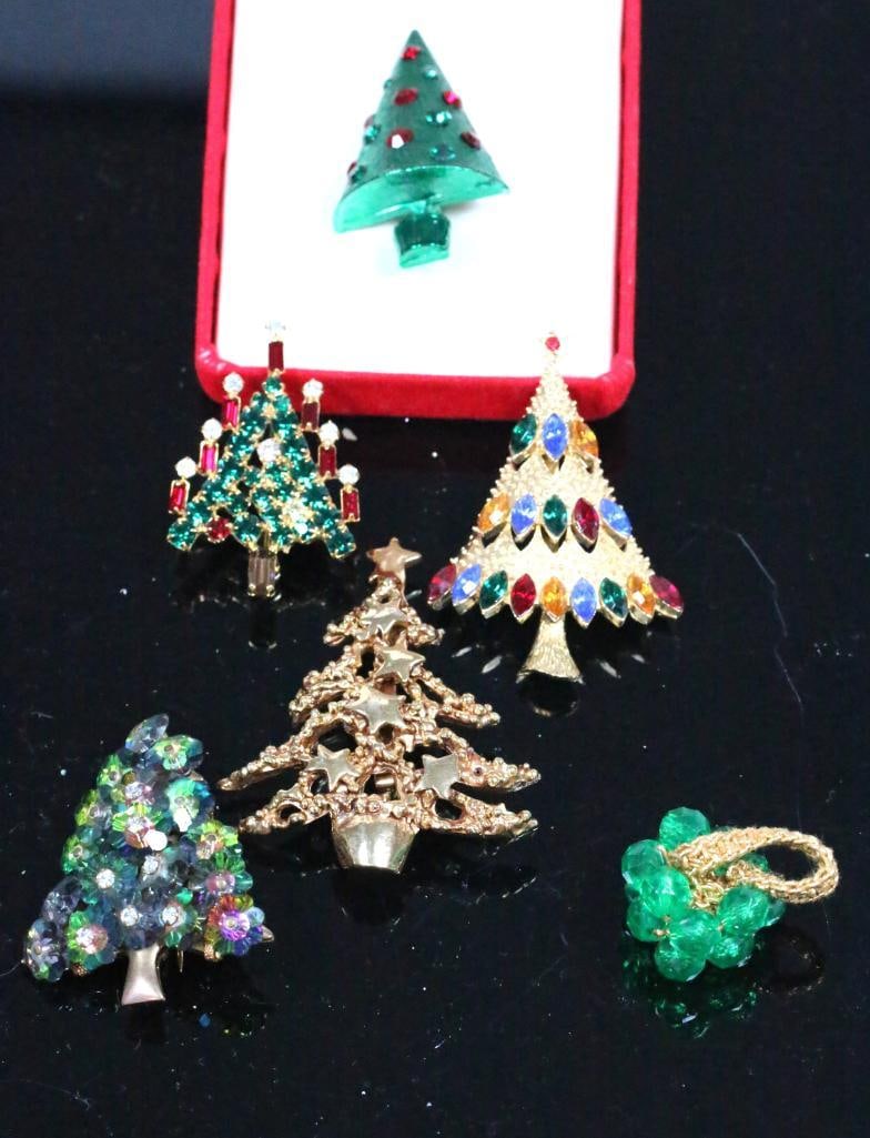 Lot of 6 Vintage Signed Christmas Brooches Jewelry Christmas trees & Ring Some signed JJ, RAFFINE & (1 of 9)