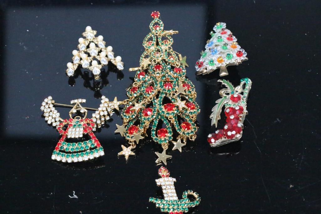 Lot of 6 Vintage HUGE Christmas Trees Brooches Jewelry (1 of 9)