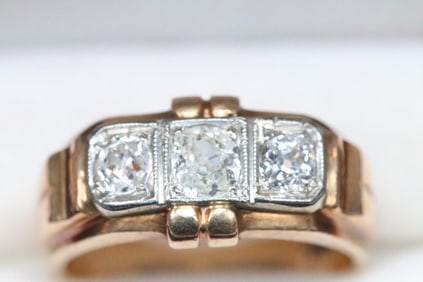 ESTATE Antique Men's 14KT Gold 1.75 carats 3 Diamond Ring 7.2 grams. Sze. 10.75