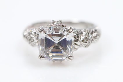 NEW Judith Ripka Sterling Silver Diamonique CZ solitaire Ring, Signed
