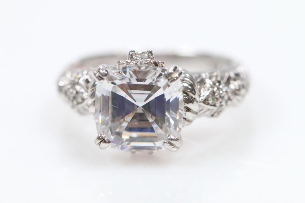 NEW Judith Ripka Sterling Silver Diamonique CZ solitaire Ring, Signed (1 of 11)