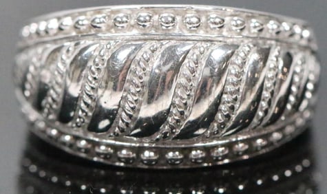 NEW Judith Ripka Sterling Silver wavy design Ring, Signed