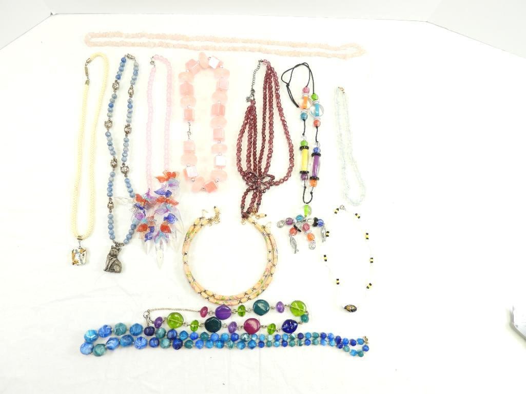 Vintage Jewelry Lot of 13 Necklaces mixed crystal faceted stone glass acrylic: 13 vintage necklaces in all lengths, some crystal, beaded, glass,acrylic, and stone