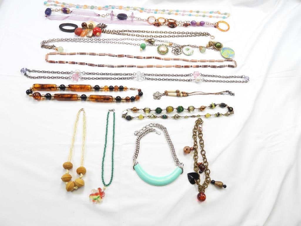 Vintage Jewelry Lot of 13 Pieces of Necklaces, Including Monet: 13 vintage necklaces in all lengths, some crystal, beaded, glass,acrylic, and stone