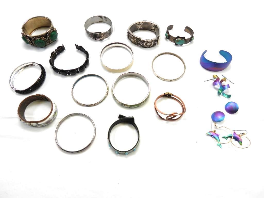 Vintage Jewelry Lot of 15 Bracelets, 3 Pairs of Earrings, Enamel, Acrylic, Coppertone, Silvertone,: Beautiful collection of vintage bracelets, coopertone, silvertone, enamel, acrylic; 3 pair earrings match one braclet