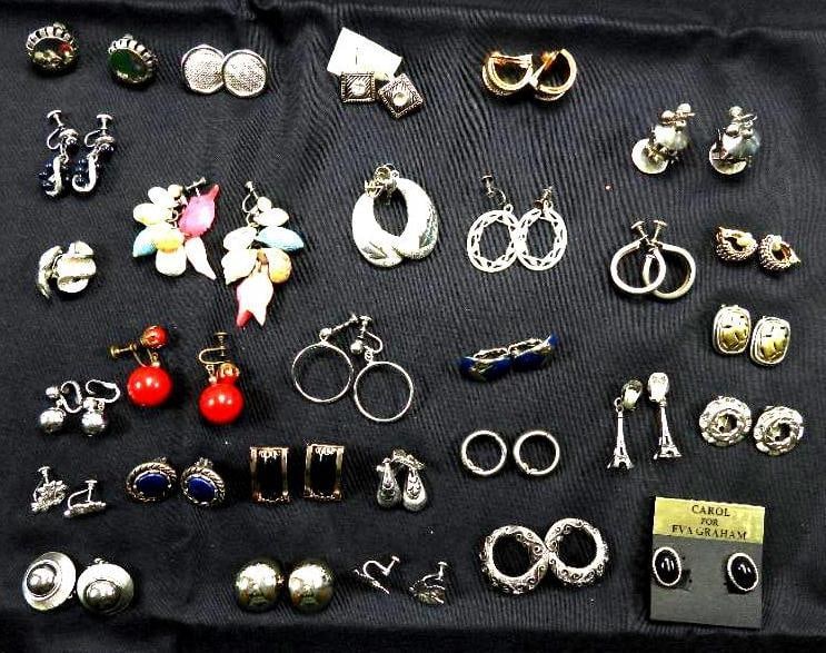 Vintage Jewelry Lot of 29 pair clip earrings Signed Monet, LC Tortolnai (1 of 8)