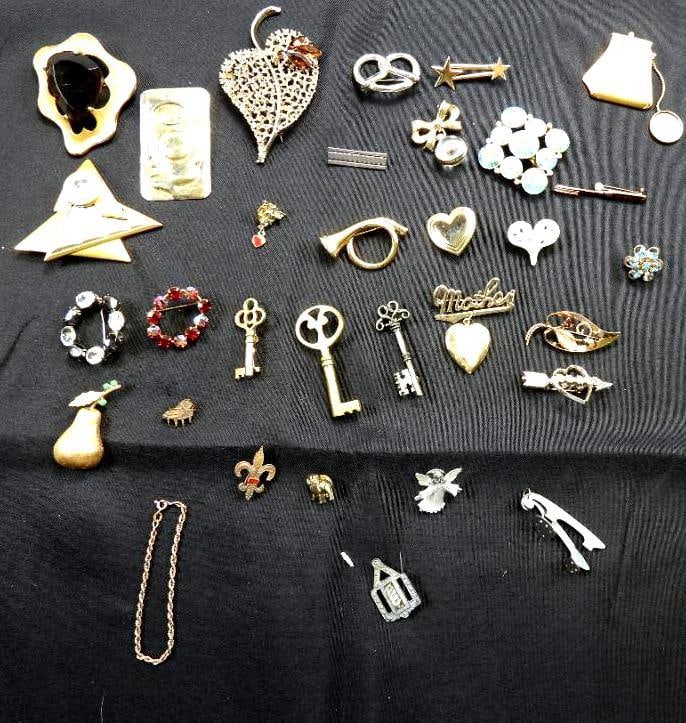Vintage Jewelry Lot of 30 Brooches bracelet and charm. CORO, WEISS, VAN DELL, BSK MORE: Additional signed brooches are LR, the Variety Club, TONA, BARDA. Large WEISS Ri, large leaft with rhinestoes, voli