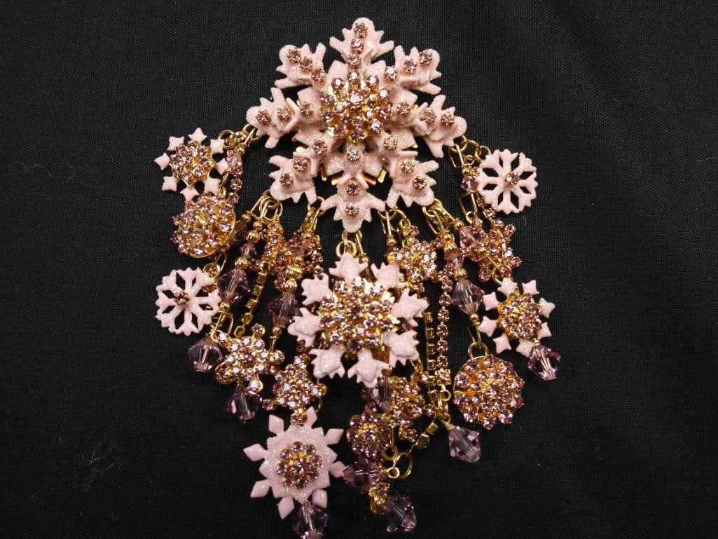 ONE OF A KIND CUSTOM Lunch at The Ritz USA 22KT Gold Plated Pink Snowflake Pendant / Brooch (1 of 4)
