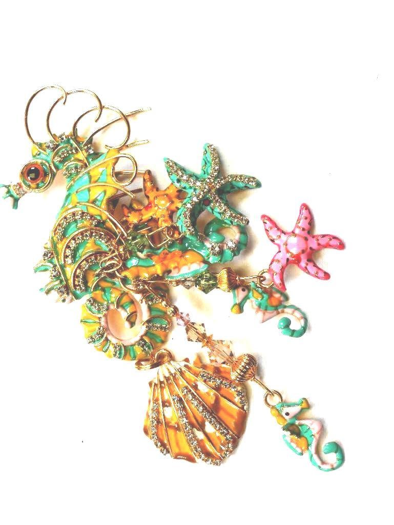 Lunch at The Ritz USA 22KT Gold Plated Seahorse Pendant Brooch (1 of 4)