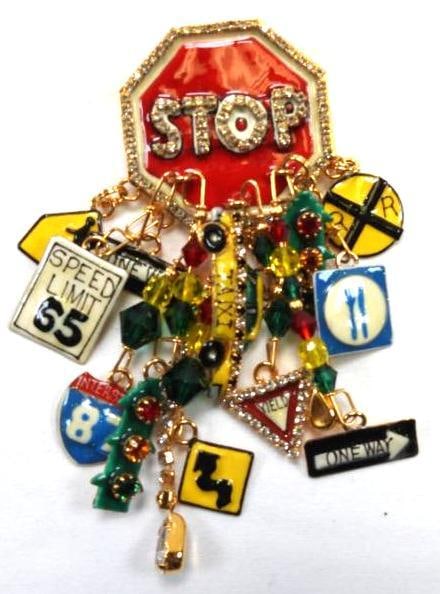 Lunch at The Ritz USA 22KT Gold Plated Pendant Brooch NYC Traffic Themed (1 of 5)