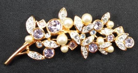 Vintage Swarovski large gold tone crystal pearl brooch: Gorgeous RARE NEW no box. Brooch with lavender and clear crystals with pearls. Measures: 3.25" x 1.25"