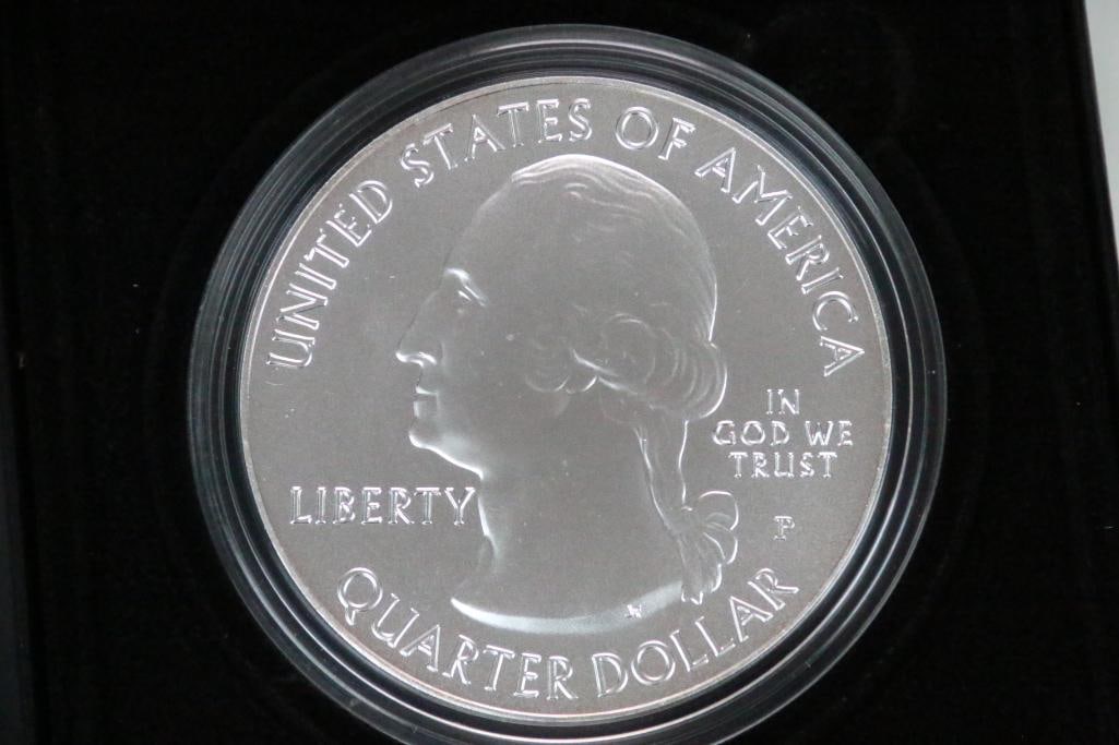 2010 P America the Beautiful Five Ounce Silver Uncirculated Coin Yellowstone National Park (1 of 6)