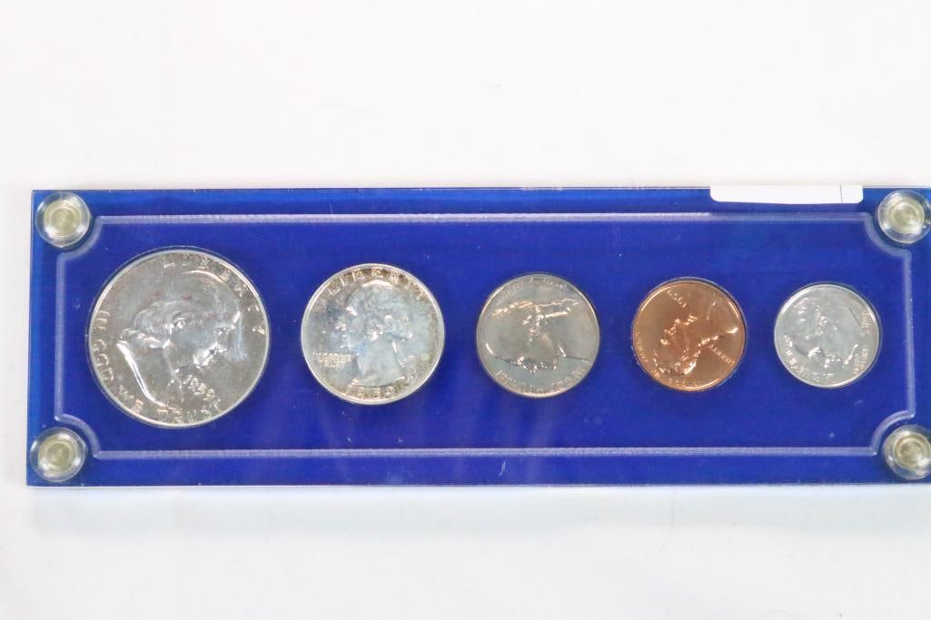1959 Uncirculated Coin set 5 coins in plastic case (1 of 3)