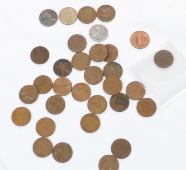30 old pennies (25) wheat, (2) steel, (3) 1903, 1904, 1907 Indian Head (1) 1857 Flying Eagle (1 of 6)